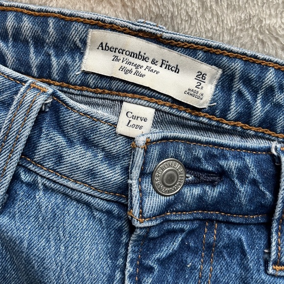 Abercrombie the Vintage Flare High Rise Curve Love size 26R - Like New - Picture 2 of 6